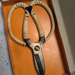 Ikebana Vintage Garden Shears Wrapped Handle Scissors